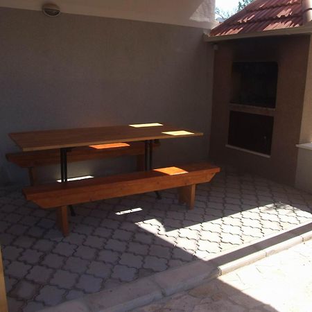 Villa Mandina Sevid Exterior photo