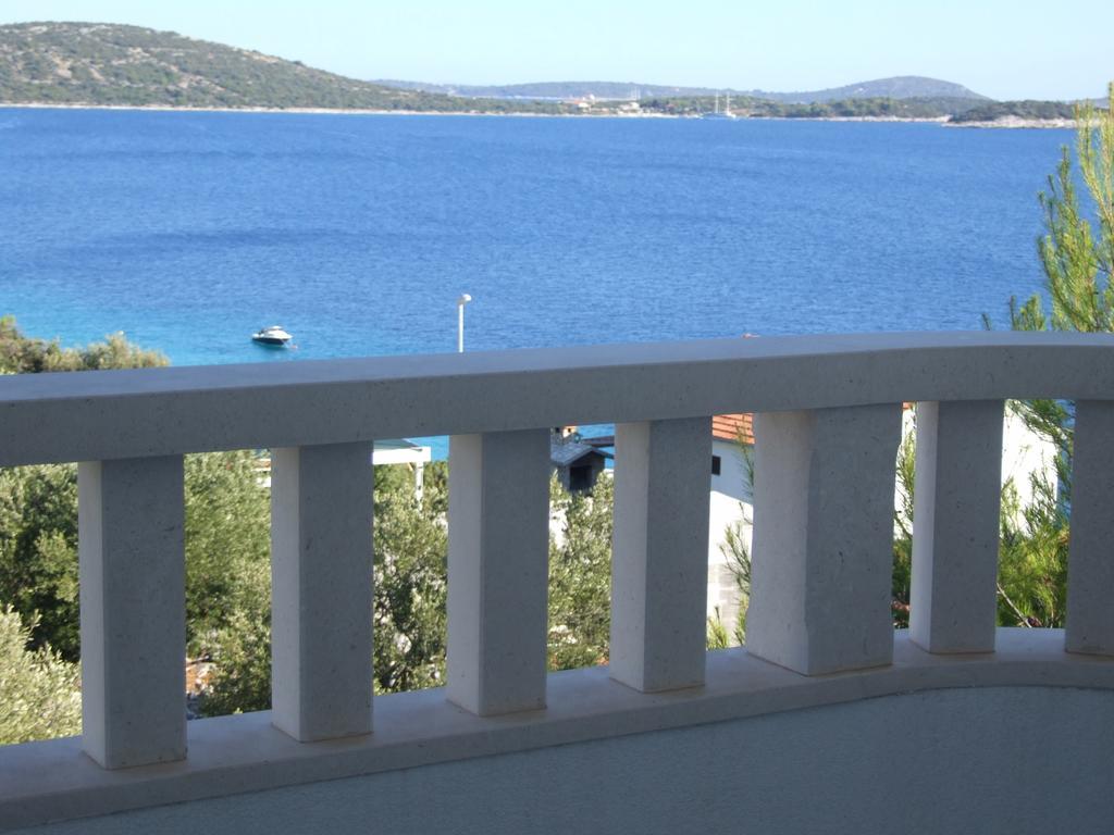 Villa Mandina Sevid Exterior photo